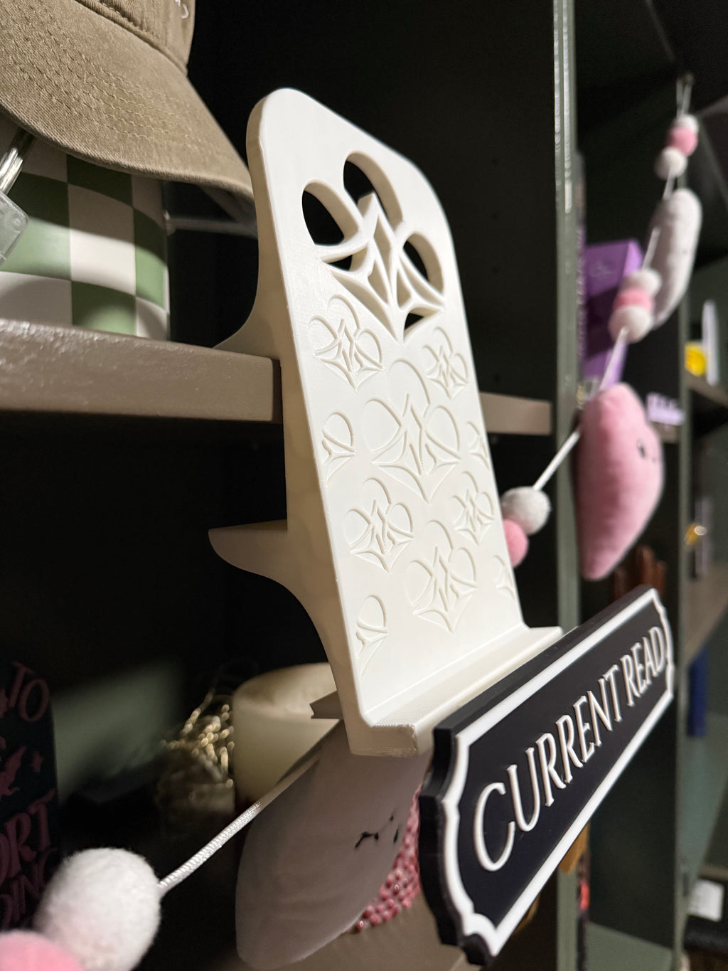 The Adjustable Featured Story Stand