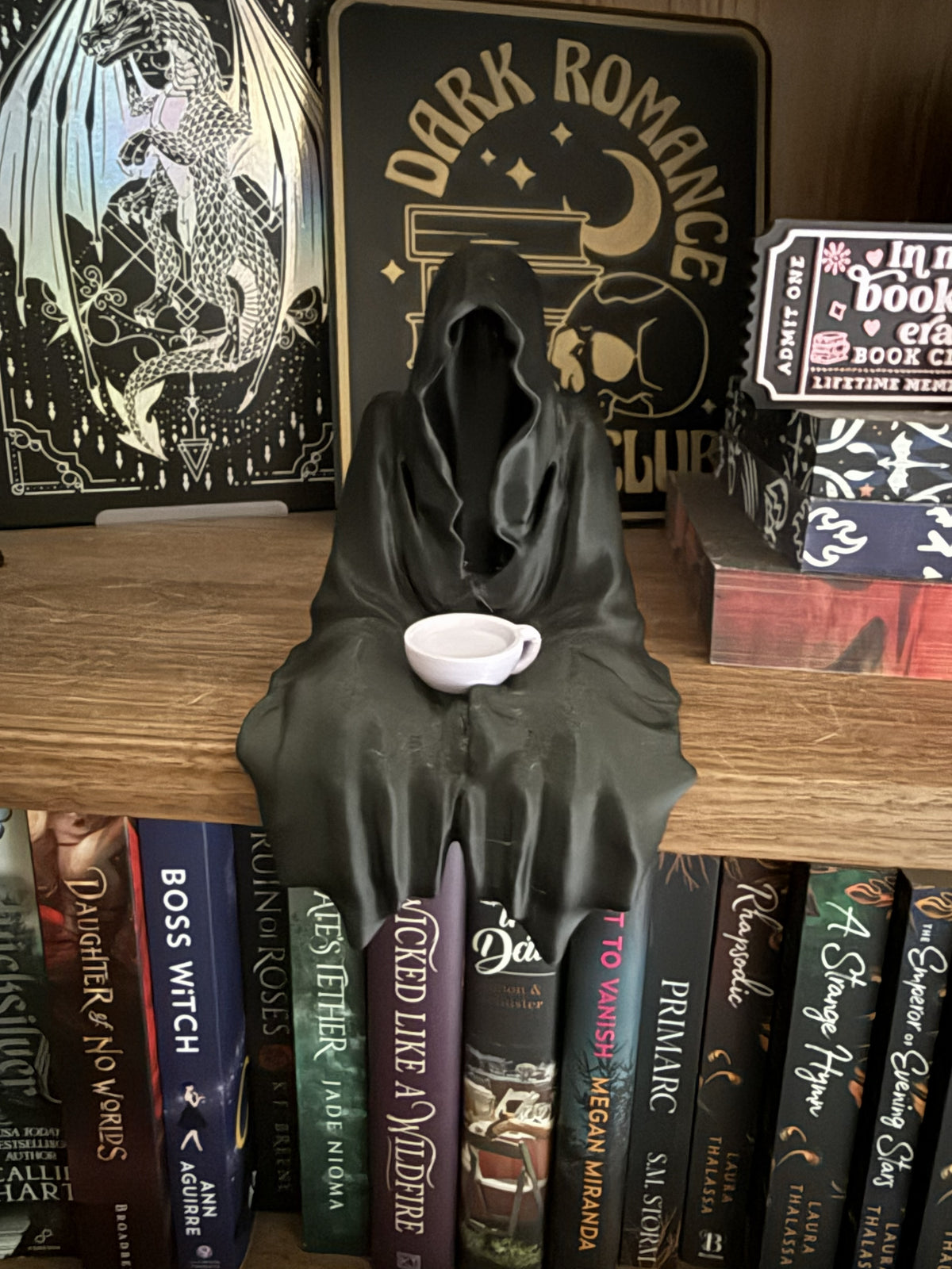 Suriel with Tea Figurine - shelf sitter